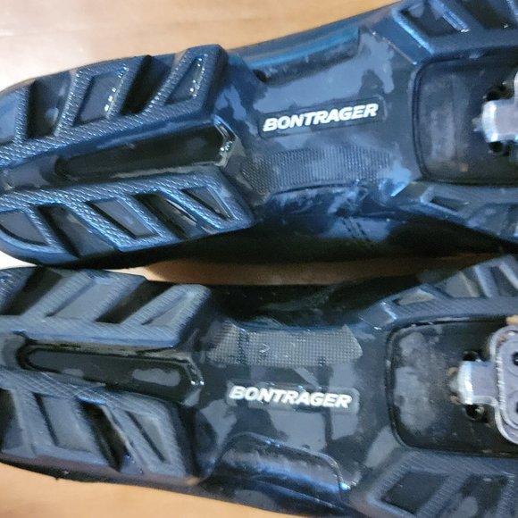 Black Bontrager Foray Mountain Bike Shoe with SPD Clips Size 40 Women's 8.5 - Picture 12 of 16